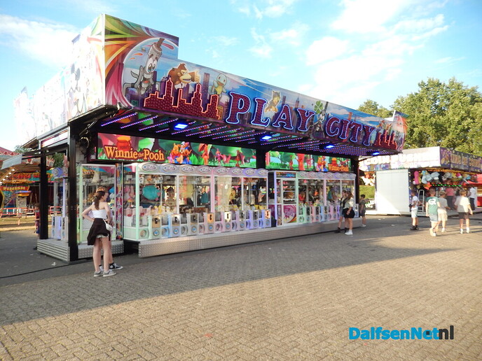 We zouden het bijna vergeten: de kermis! - Foto: Willy
