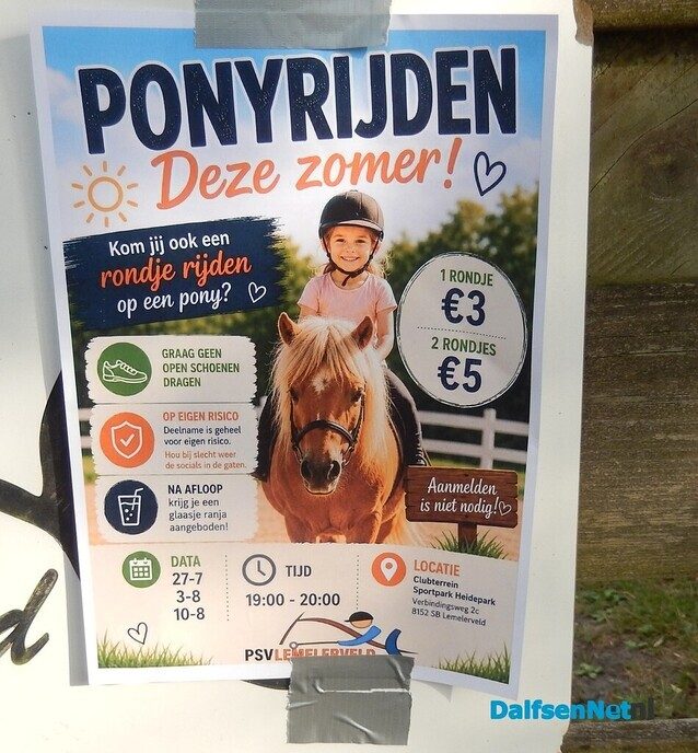 Veel belangstelling voor ponyrijden in Lemelerveld - Foto: Willy
