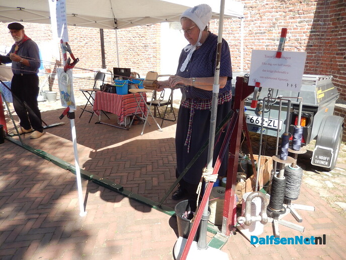 Sallandse roombottermarkt trekt veel bezoekers - Foto: Willy