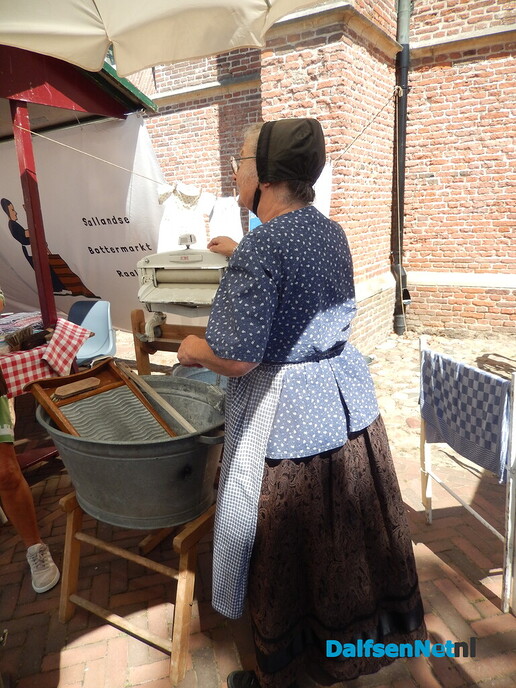 Sallandse roombottermarkt trekt veel bezoekers - Foto: Willy