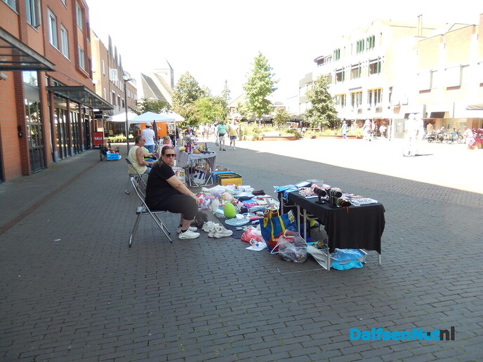 Sallandse roombottermarkt trekt veel bezoekers - Foto: Willy