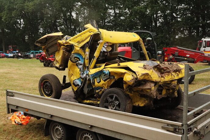 De eerste beelden zijn binnen van de auto rodeo Hoonhorst - Foto: Tygo Bovendorp