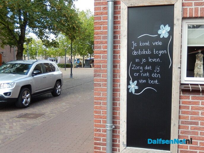 Nieuwe gevelspreuk - Foto: Willy