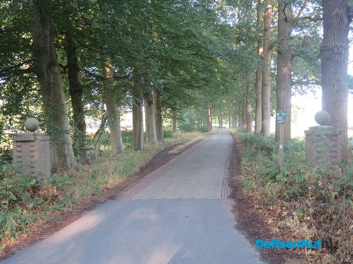  Een vroege wandeling rond Den Alerdinck - Foto: Wim