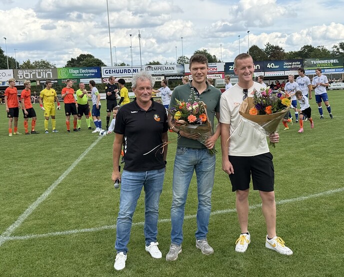 Bas Evenboer en Tim Hoogenkamp nemen afscheid van het 1e elftal