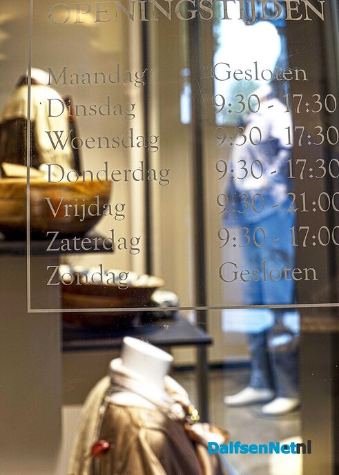 Winkel ‘Mooi bij Veerle’ is nu officieel geopend - Foto: Paul Scholten