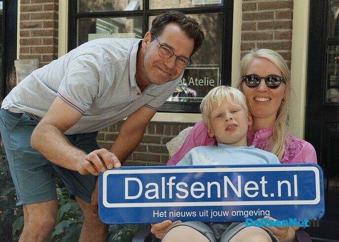 Bordje DalfsenNet op derde Blauwe Bogen Dag - Foto: Paul Scholten