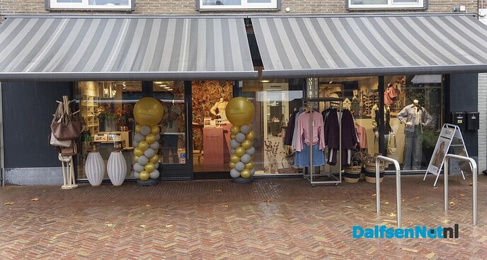 Winkel ‘Mooi bij Veerle’ is nu officieel geopend - Foto: Paul Scholten