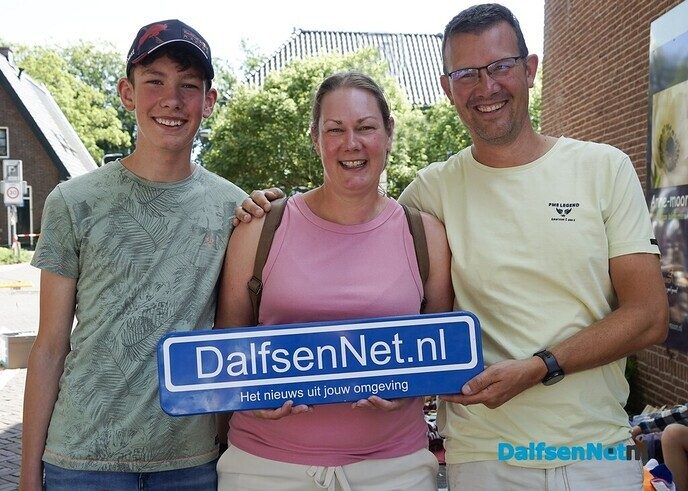 Bordje DalfsenNet op derde Blauwe Bogen Dag - Foto: Paul Scholten