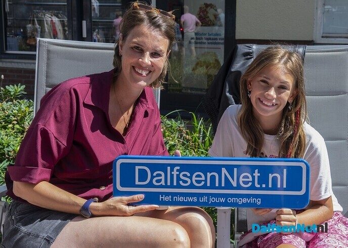 Bordje DalfsenNet op derde Blauwe Bogen Dag - Foto: Paul Scholten