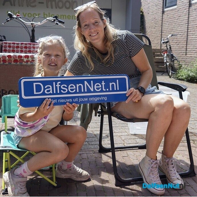 Bordje DalfsenNet op derde Blauwe Bogen Dag - Foto: Paul Scholten