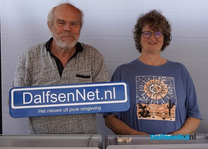 Bordje DalfsenNet op derde Blauwe Bogen Dag - Foto: Paul Scholten