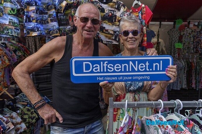 Bordje DalfsenNet op derde Blauwe Bogen Dag - Foto: Paul Scholten