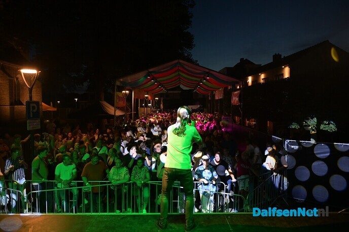 Nikki’s Viert De Zomer zorgt voor uitverkocht feest op Kerkplein - Foto: Johan Bokma