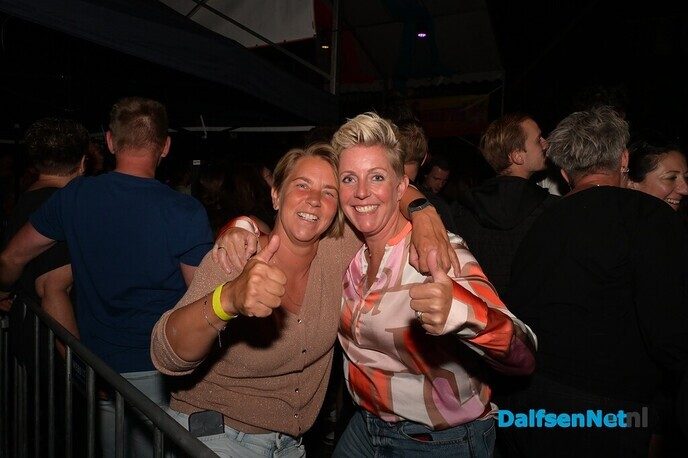 Nikki’s Viert De Zomer zorgt voor uitverkocht feest op Kerkplein - Foto: Johan Bokma