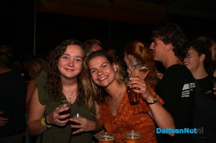 Nikki’s Viert De Zomer zorgt voor uitverkocht feest op Kerkplein - Foto: Johan Bokma