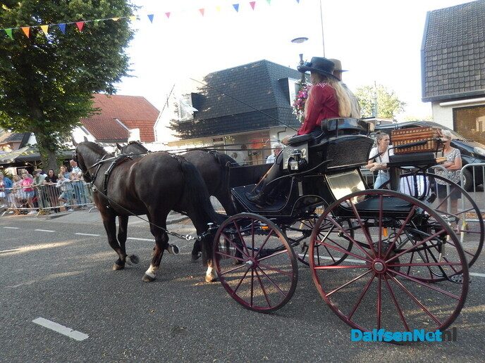Het gaat knallen in Luttenberg - Foto: Willy