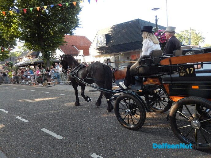 Het gaat knallen in Luttenberg - Foto: Willy