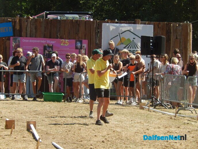 Wat een sensatie bij het NK Gat Graven! - Foto: Willy