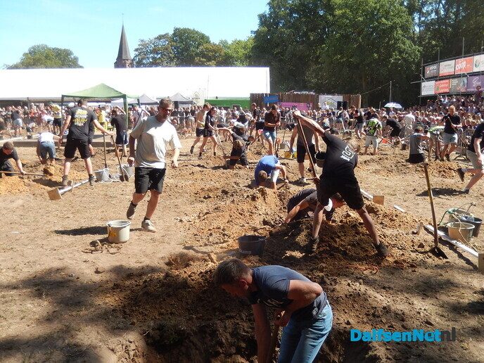 Wat een sensatie bij het NK Gat Graven! - Foto: Willy