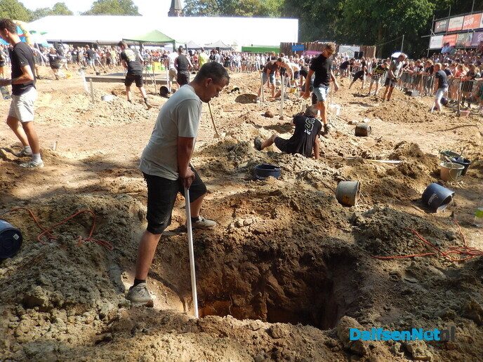 Wat een sensatie bij het NK Gat Graven! - Foto: Willy