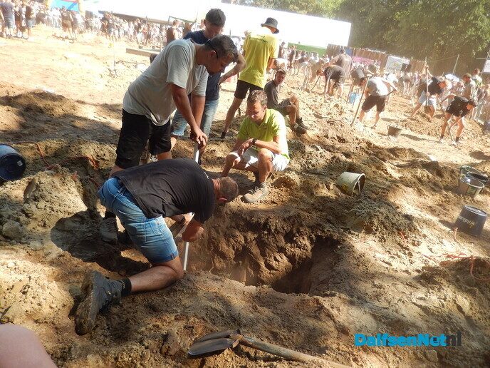 Wat een sensatie bij het NK Gat Graven! - Foto: Willy