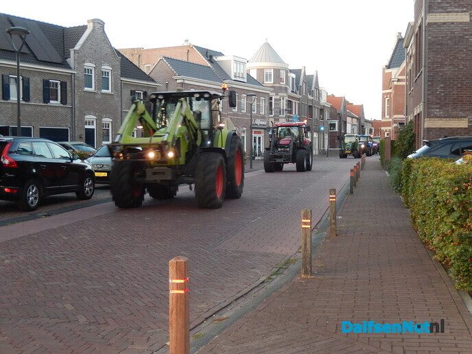 Evenemententerrein Dalfsen nog even goed gebruikt vanavond - Foto: Willy