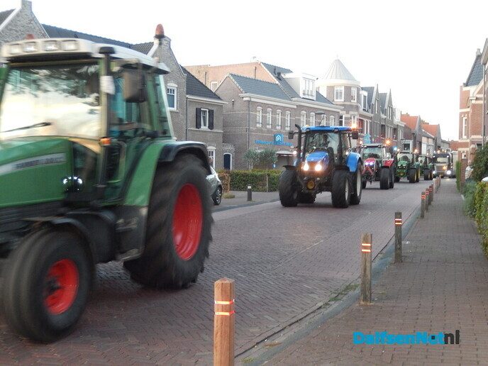 Evenemententerrein Dalfsen nog even goed gebruikt vanavond - Foto: Willy