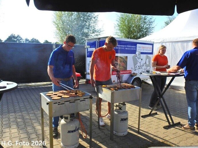 Eerste oranjefeest dag prima verlopen.