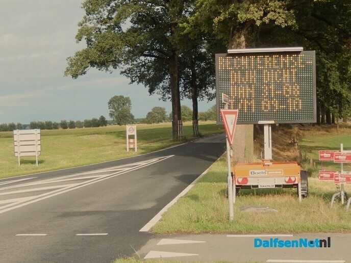 Let op: afsluiting Rechterensedijk - Foto: Willy