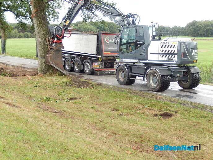 Werkzaamheden aan de Rechterensedijk officieel begonnen - Foto: Willy