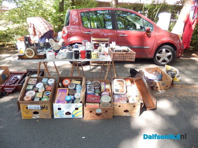 Zeer sfeervolle maandmarkt in IJhorst - Foto: Willy