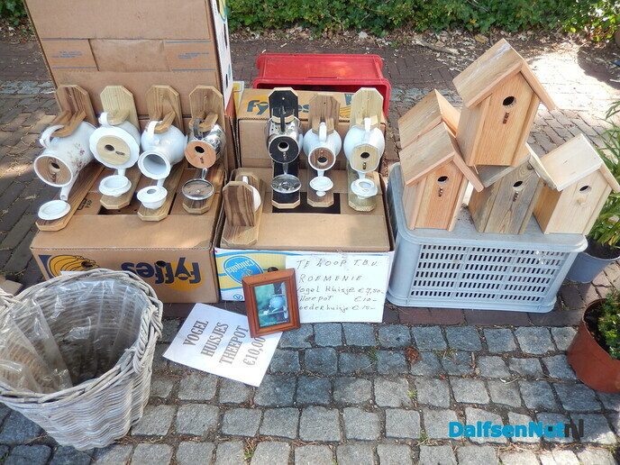 Zeer sfeervolle maandmarkt in IJhorst - Foto: Willy