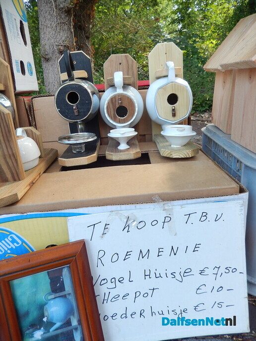 Zeer sfeervolle maandmarkt in IJhorst - Foto: Willy