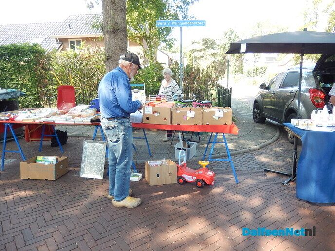 Zeer sfeervolle maandmarkt in IJhorst - Foto: Willy