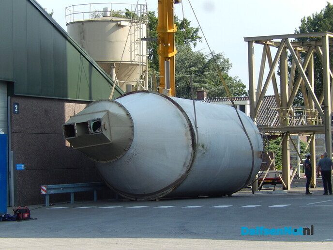 Silo vertrekt uit Dalfsen - Foto: Willy