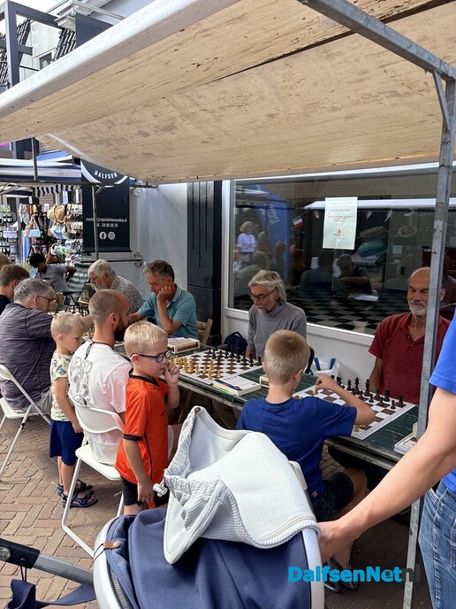 Schaken op de 4e en laatste Blauwe Bogen Dag - Foto: Ingezonden foto