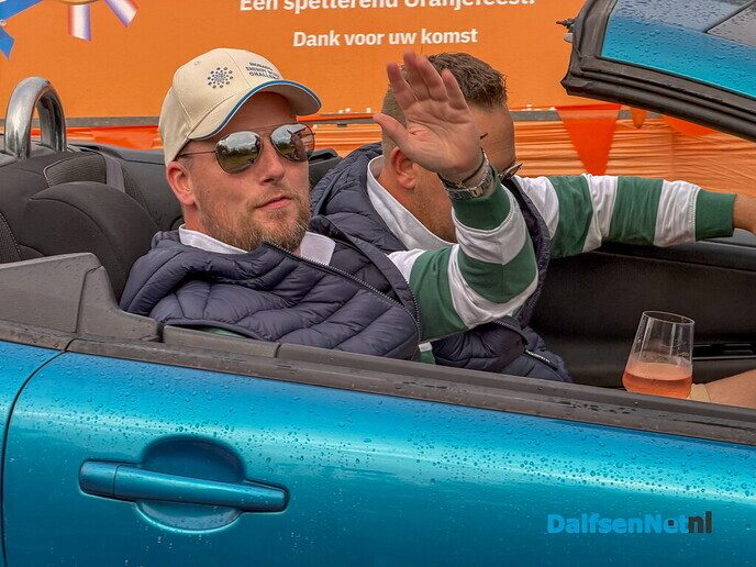 Foto’s Oranje optocht Oudleusen - Foto: Ruud Montagne