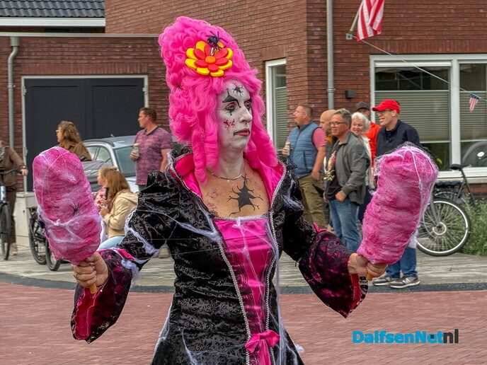 Foto’s Oranje optocht Oudleusen - Foto: Ruud Montagne