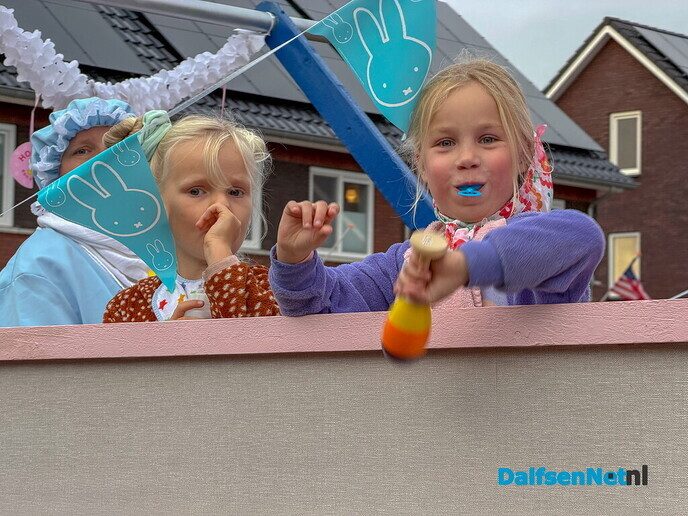 Foto’s Oranje optocht Oudleusen - Foto: Ruud Montagne