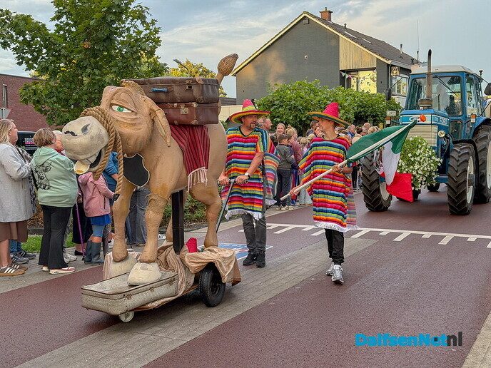 Foto’s Oranje optocht Oudleusen - Foto: Ruud Montagne