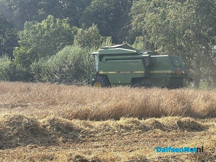 De combine doet zijn werk - Foto: Ingezonden foto