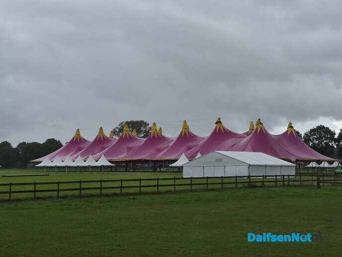 Zelfs op zaterdag wordt er doorgewerkt voor Normaal - Foto: Ingezonden foto