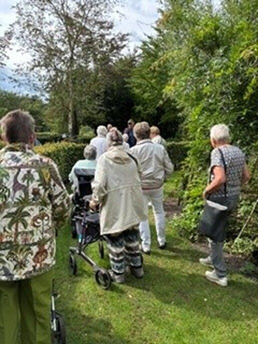 Zonnebloem deelnemers op pad - Foto: Ingezonden foto