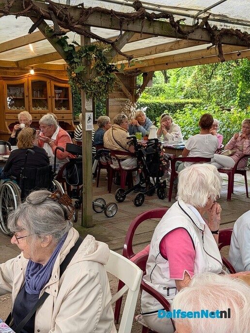 Zonnebloem deelnemers op pad