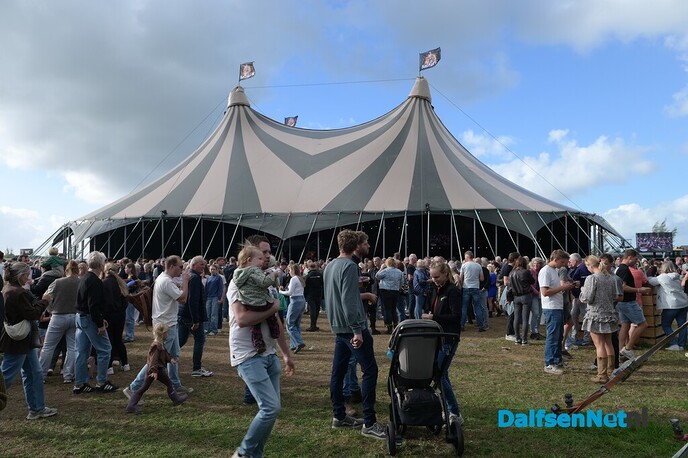 Kachel FM overtreft zichzelf opnieuw tijdens bomvolle zondag in Hoonhorst - Foto: Johan Bokma
