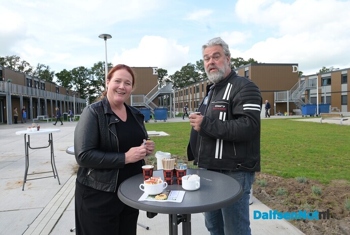 Open azc Dag brengt inwoners en bewoners samen in Dalfsen - Foto: Johan Bokma