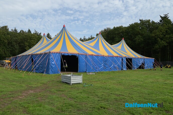 Opbouw HKD Festweekend in Dalfsen in volle gang - Foto: Johan Bokma