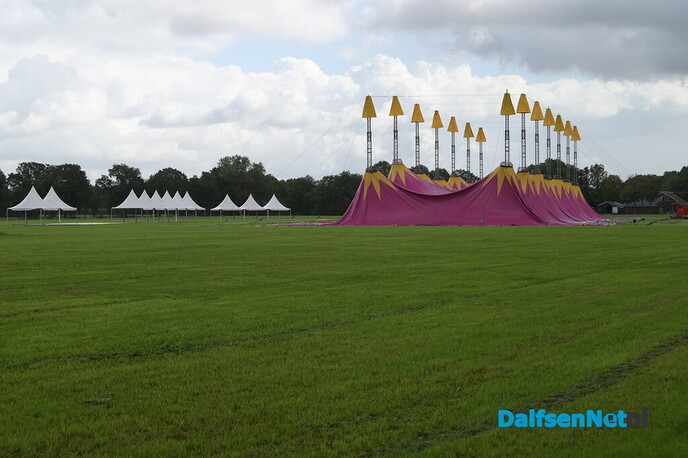 De tent staat bijna: NORMAAL komt naar Dalfsen - Foto: Johan Bokma