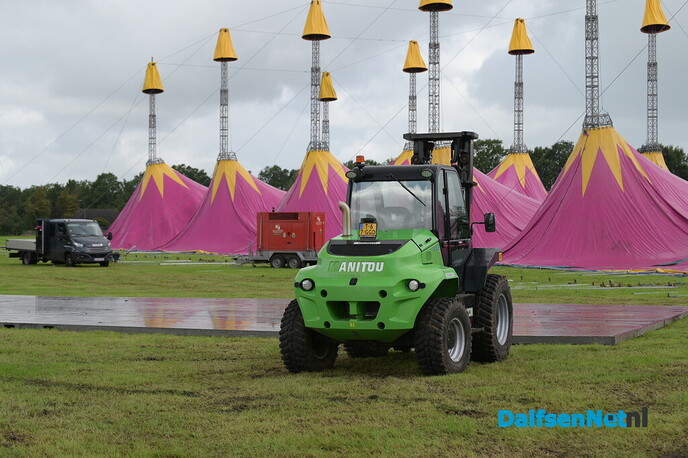 De tent staat bijna: NORMAAL komt naar Dalfsen - Foto: Johan Bokma